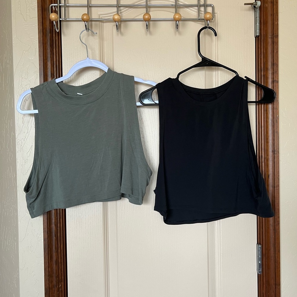 Cropped tank two pairs!